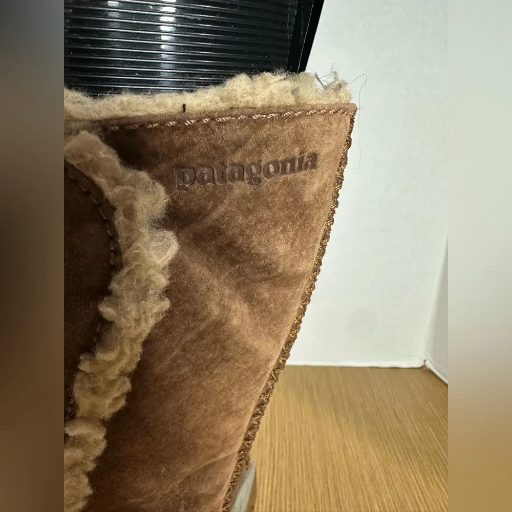 Patagonia Waterproof Women’s 7 Brown Suede Winter Boots PrimaLoft Polartec Comfy